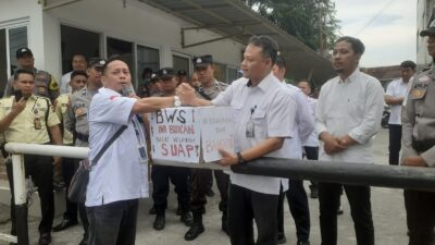 Dirwaster BAPERMEN Sumbar Demo di BWS V Padang, Soroti Dugaan Pengaturan Tender hingga Proyek Fiktif