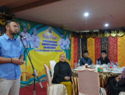 Ramadan Berbagi, Bupati Benny Dwifa Apresiasi Petugas Kebersihan K3 Sijunjung