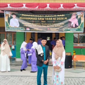 Isi Tausiyah Maulid Nabi di SMA Negeri 15 USK sampaikan Nabi Muhammad Sebagai Suri tauladan yang baik